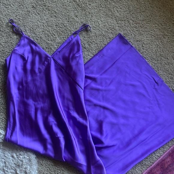 Vibrant Purple Satin Dress - Picture 6 of 7